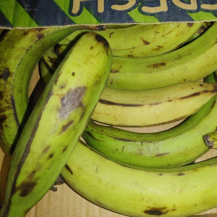 Green/unripe plantains
