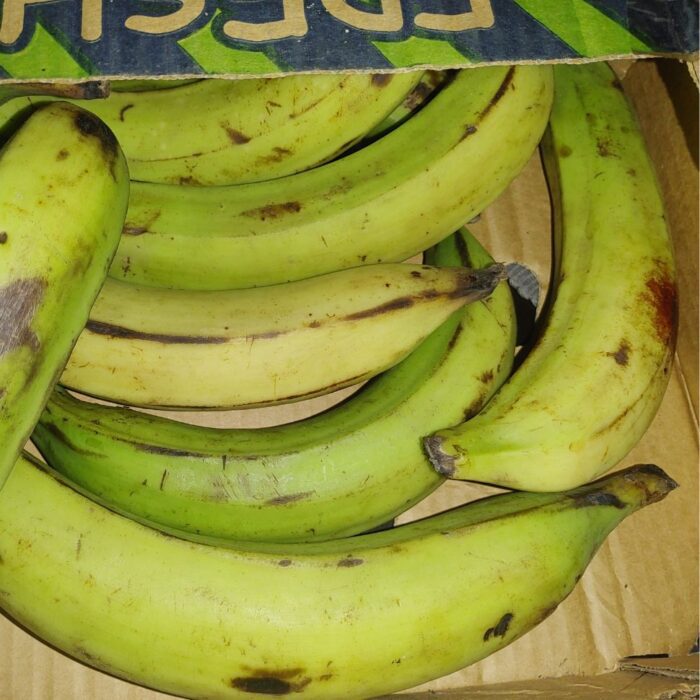 Green/unripe plantains